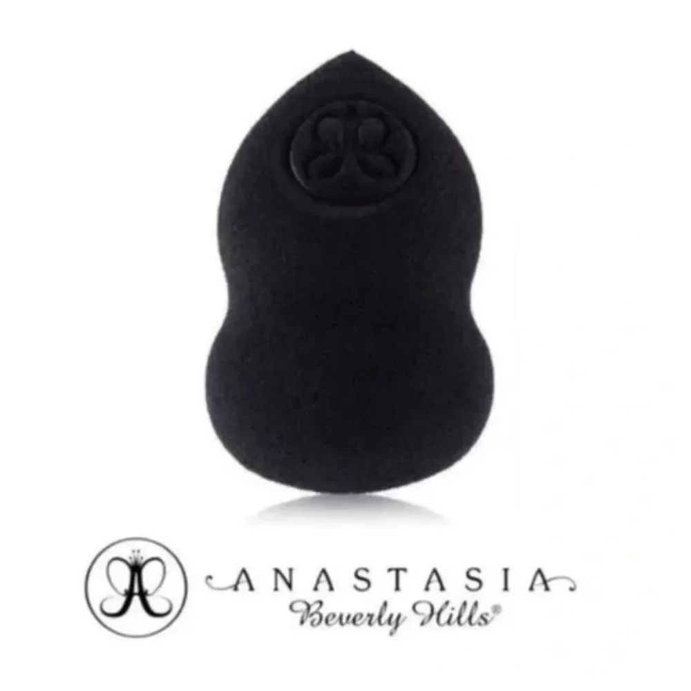 Anastasia Beverly Hills Black Beauty Blender Sponge
